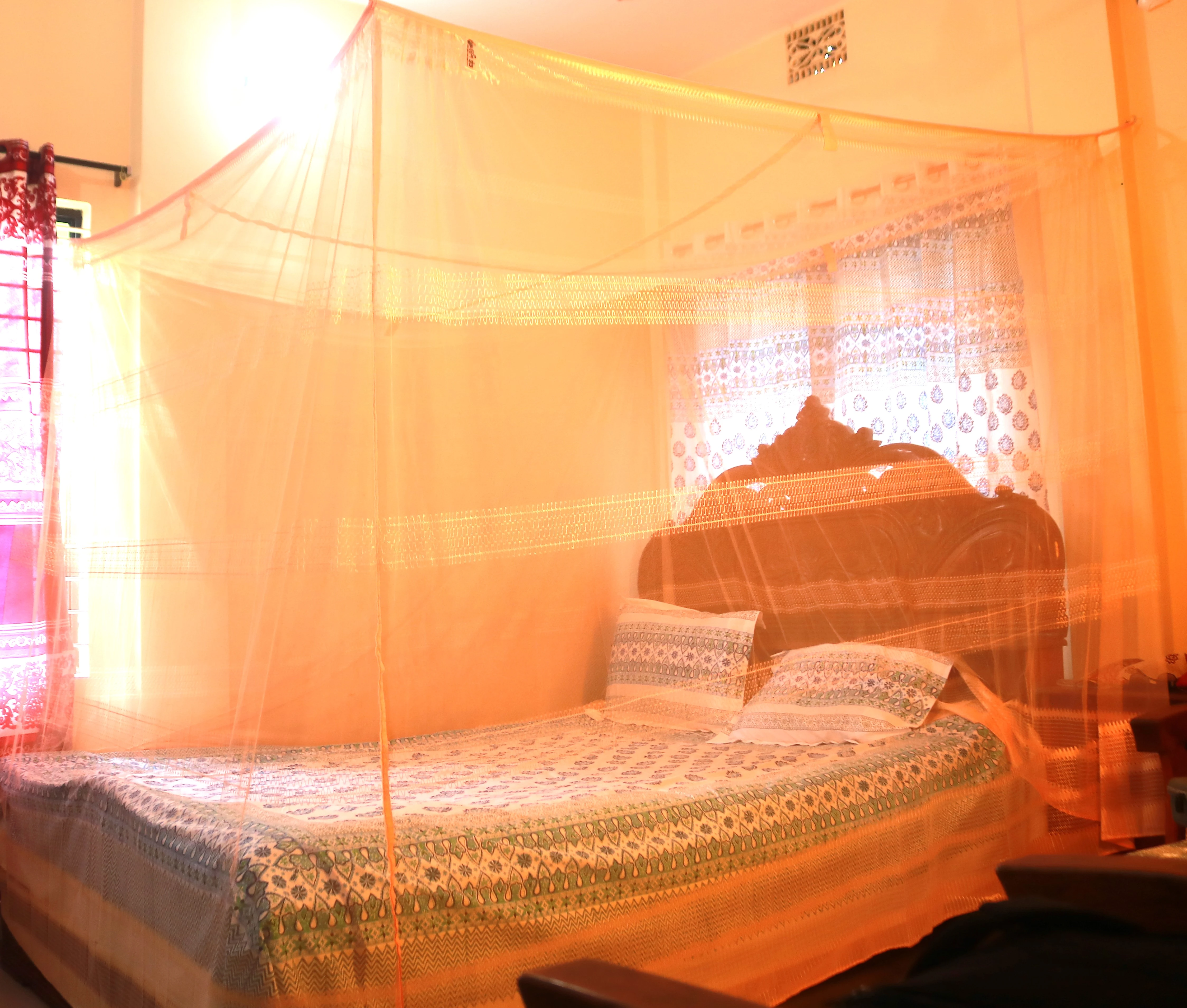 🛏 দেশি তাঁত প্রিমিয়াম এয়ারফ্লও মশারি বাজারের সেরা SD কাপড়ের কিং সাইজ মশারি — মাত্র ৯৯০ টাকা (ডেলিভারি চার্জসহ) 🎁 পাচ্ছেন ৫টি কালারে