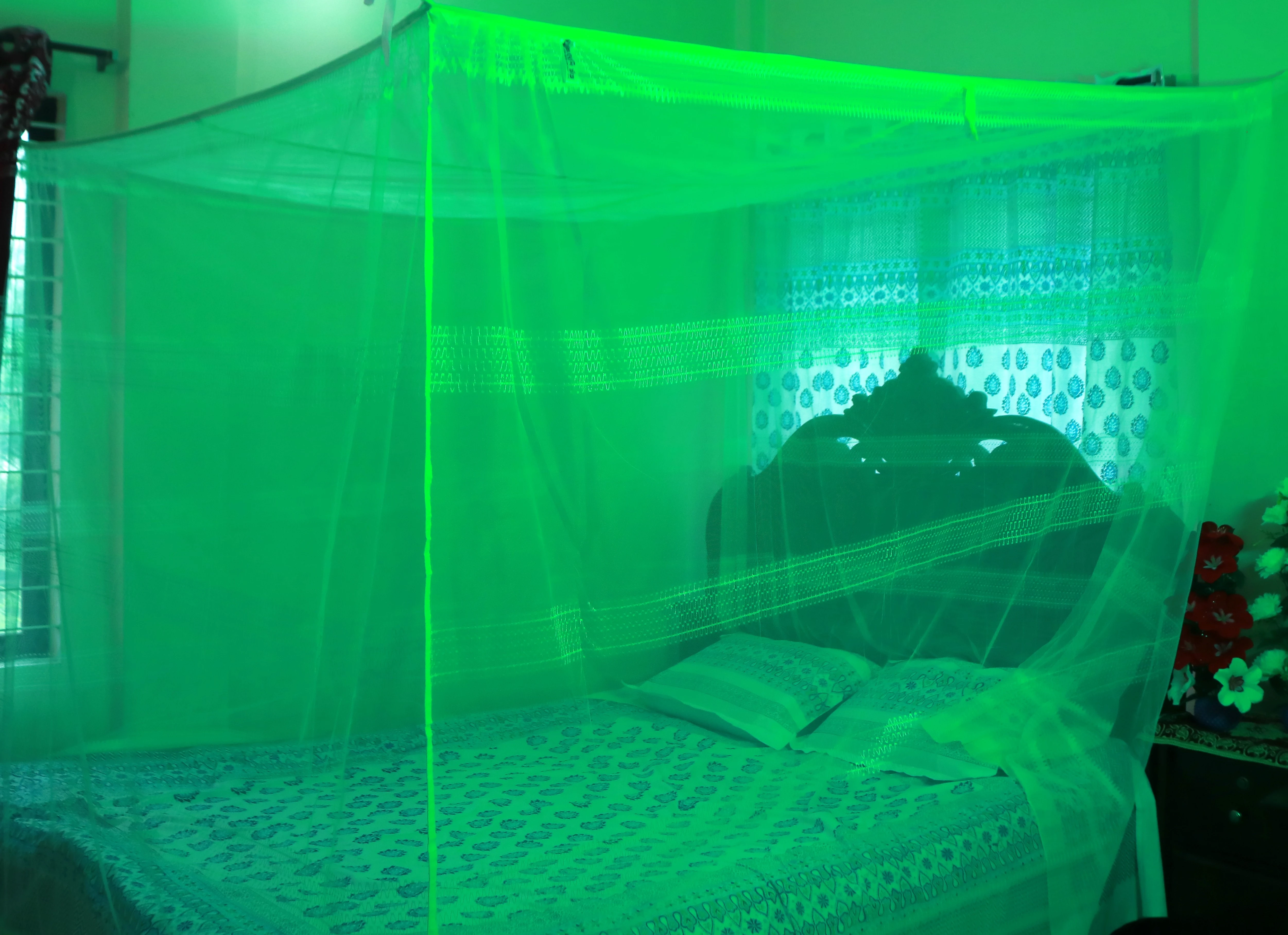 🛏 দেশি তাঁত এয়ারফ্লও মশারি বাজারের সেরা SD কাপড়ে তৈরি কিং সাইজ – মাত্র ৯৯০ টাকা (ডেলিভারি ফ্রি) 🎁 এখন পাচ্ছেন ৫ রঙে